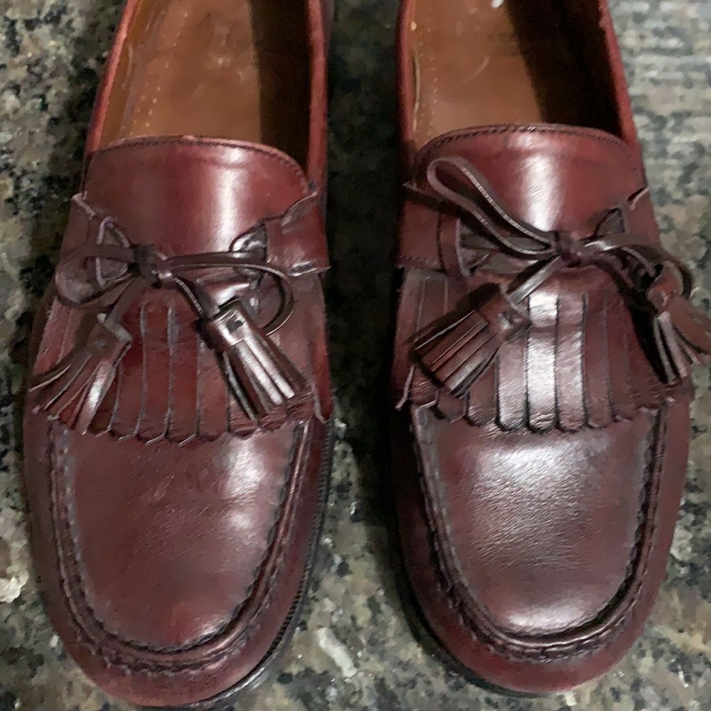 Allen Edmonds tassel loafer.  Made in USA. Size 12. Cordavan